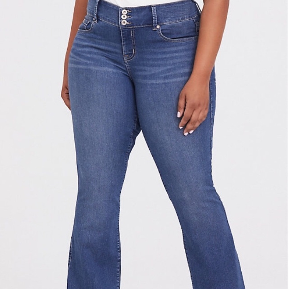 Torrid Super Stretch Flare Jegging (Xtra Tall)